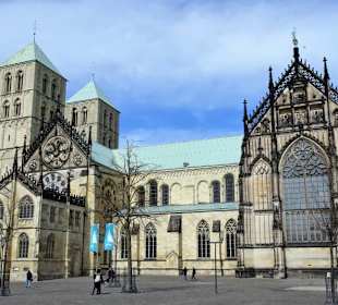 Außenansicht des Dom von Münster
