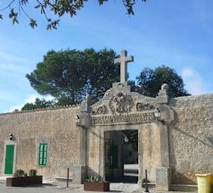 Santuria de Cura 534 Meter hoch