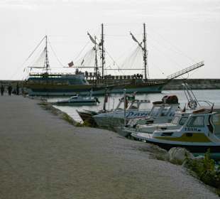 Kleiner gefälliger Hafen