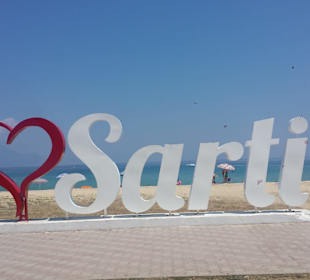 Strand Sarti