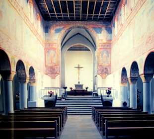 Romanisches Kirchenschiff