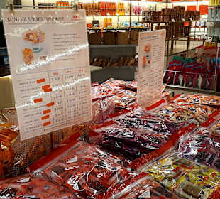 Bee Cheng Hiang Shop