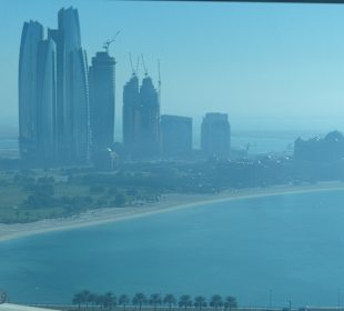 Tagesüber Blick auf die Skyline