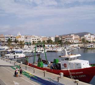 Blick über den Hafen von Cala Ratjada