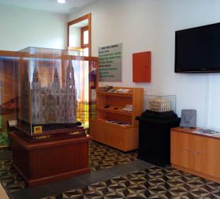 Sehenswürdigkeiten in Arucas, bitte zuordnen Danke