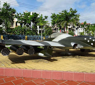 Im Freigelände des Militärmuseums