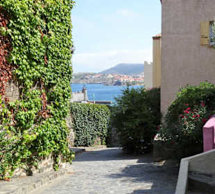 N den Gassen der Altstadt von Collioure