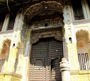 Haveli an der Hauptstrasse 