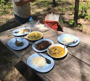 Mittagessen am Strand 