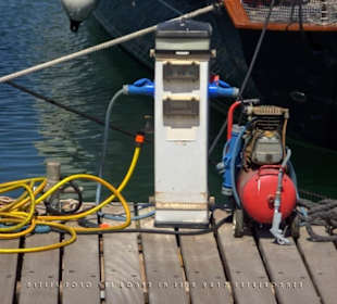 Elektrotankstelle mit Generator