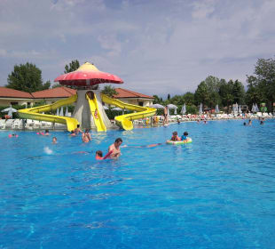Schwimmbecken beim Pilz