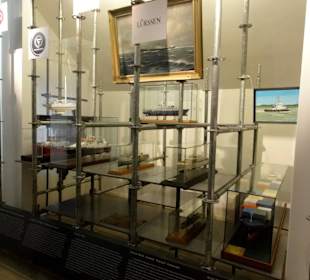 Im Konstruktionsbüro einer Werft