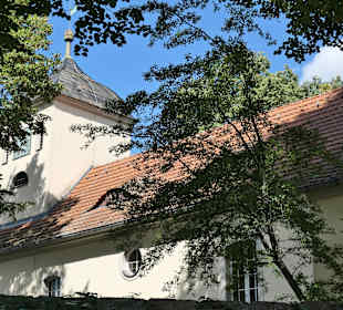 Bei der Dorfkirche von Kladow