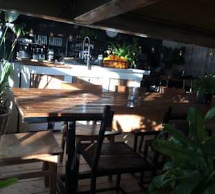 ...die Sonne strahlt rein..