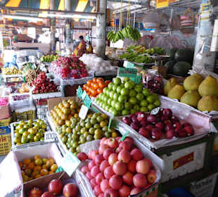 Große Auswahl von frischem Obst