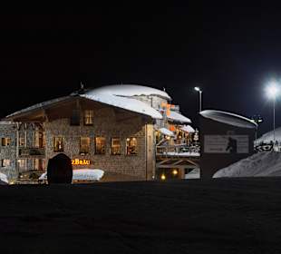 AsitzBräu bei Nacht