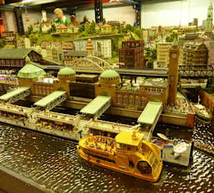 Landungsbrücken in Hamburg