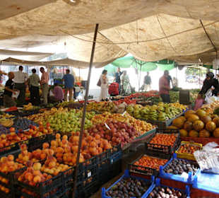 Bazar im Zentrum von Konakli