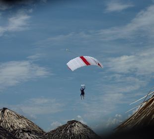 Am Strand vorm Blau Varadero