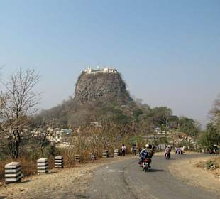 Blick auf Popa und Mount Popa