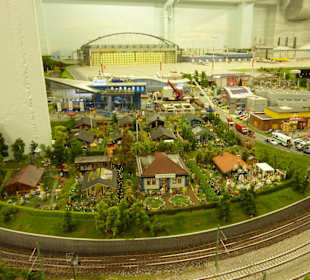 Knuffingen - Airport