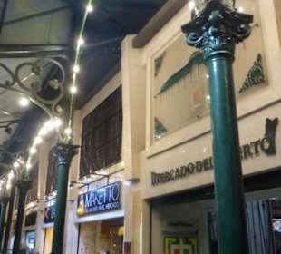 Abendtreff am Mercado Municipal del Puerto