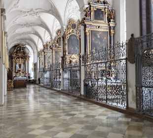 Pfarrkirche St. Peter (Alter Peter)