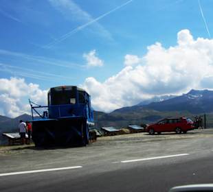 Schneefräse mit Kettenantrieb