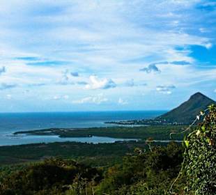 Widok z tarasu widokowego Black Rive