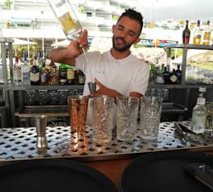 Hier sieht man,2 Becher für 3 Cocktails