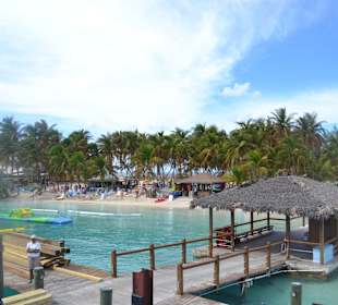 Blaue Lagune Bahamas Delphinarium und Kloake 