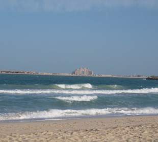 Jumeirah Beach mit Blick auf Atlantis
