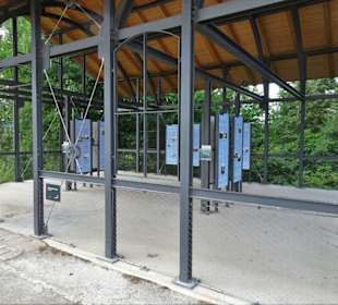 Infostand im ehemaligen Schleusenwärterhaus