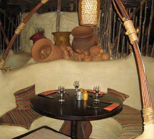 Sitzecken im Restaurant Zambesi