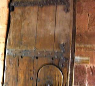 Schwere Holztüren