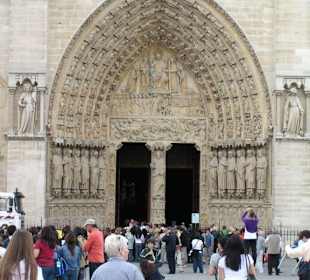Eingang Notre Dame