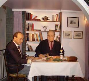 2 Politiker bei der "Arbeit"