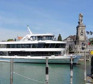 MS Lindau verläßt den Hafen