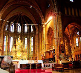 Hauptaltar der Matthiaskirche 