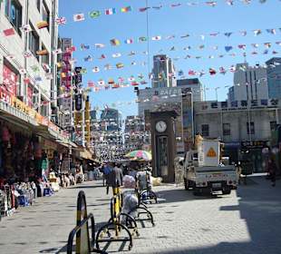 Einkaufsmarkt in koreanischer Tradition