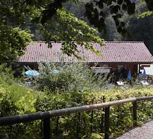 Die Restauration mit dem Höhlenmuseum