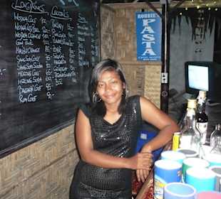 Barfrau Joy