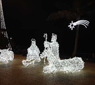 Weihnachtliche Stimmung am Hafen