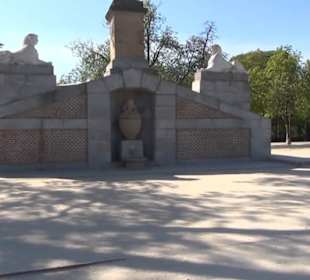 Fuente de las Esfinges