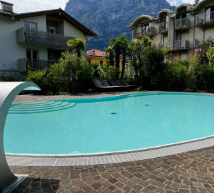 Pool 4 Limoni Apartment Resort