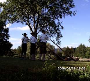 Alphornbläser bei der Gumpenserenade