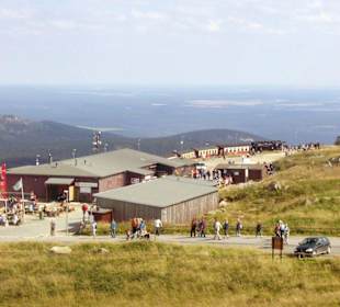 Aussicht vom Brocken mit Harzer Schmalspurbahn 