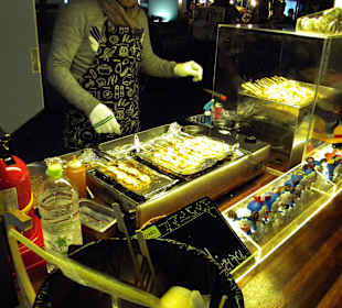 Food in Myeongdong Quarter