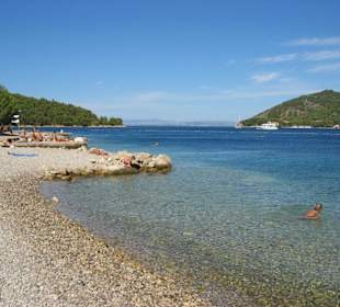 Stadtstrand des Ortes Vis