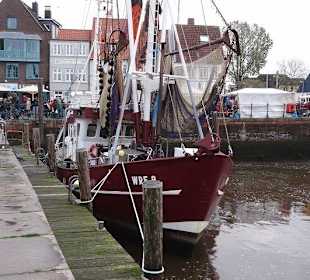 Krabbenkutter am Kai